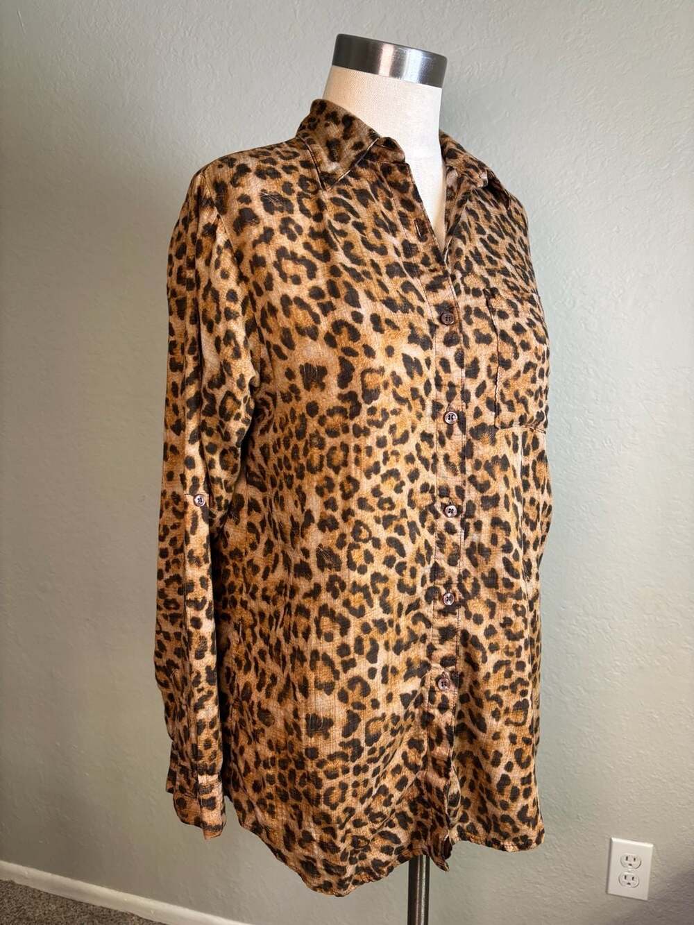 Seven Forty Two Leopard Print Long Sleeve Button-Down Tunic Top - Picture 3 of 7